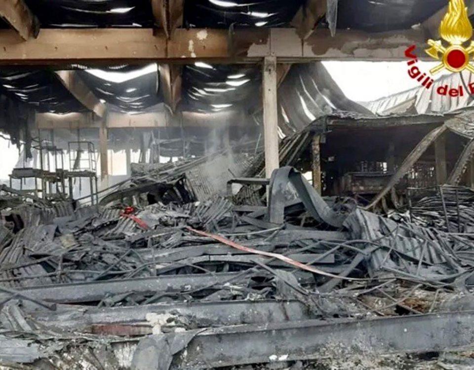 Incendio-Eboli-Salvi-lettera-lavoratori