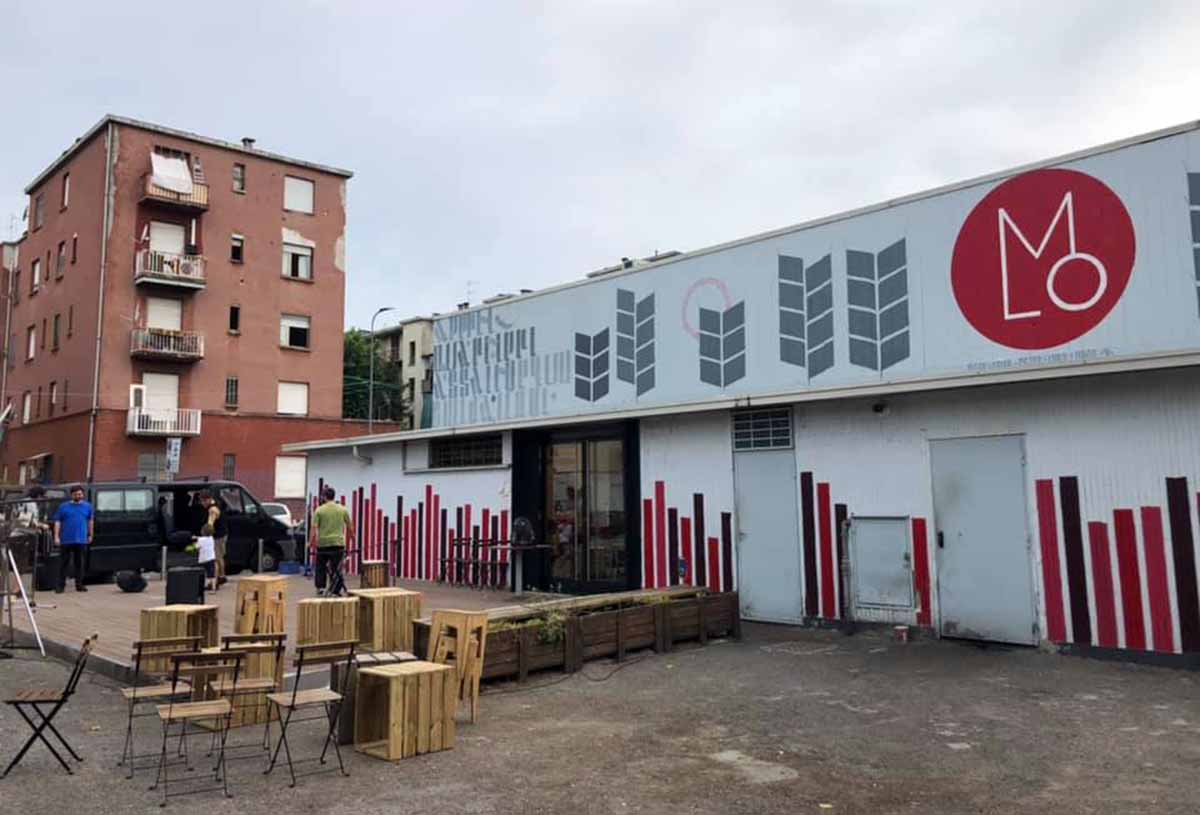 Milano mercati coperti Lorentoreggio