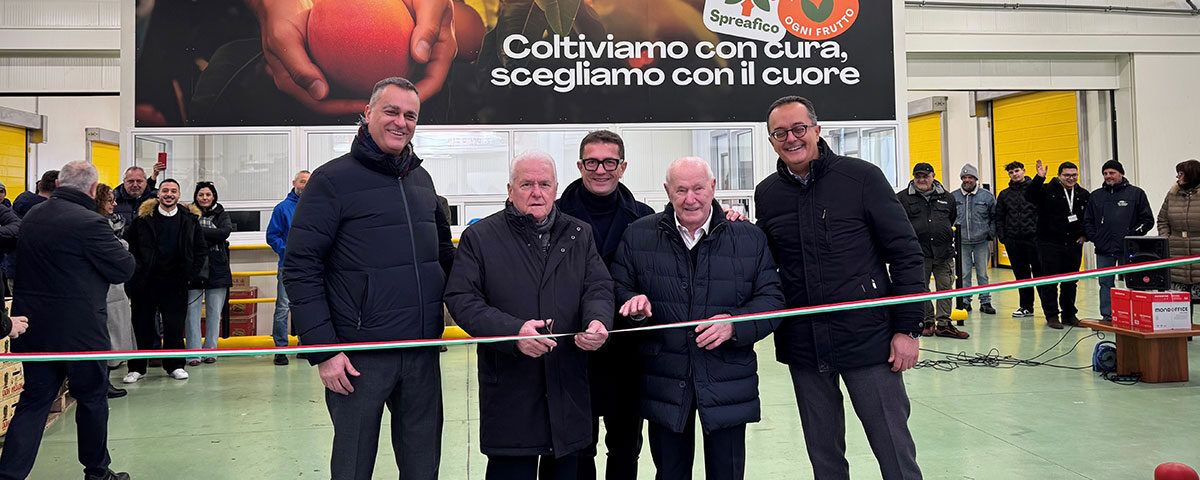 Spreafico-Stand-Milano-Taglio-Nastro-12.2025