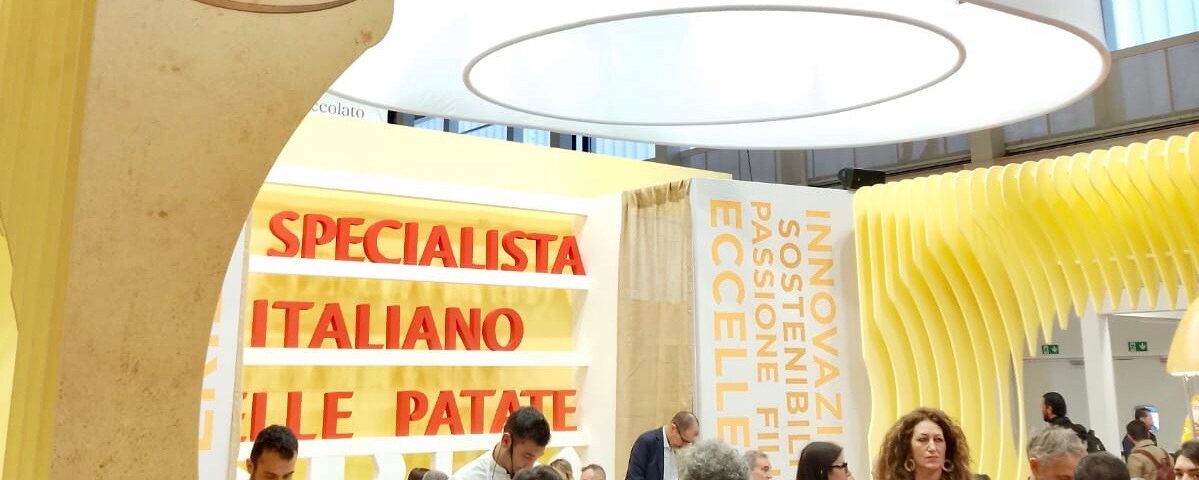 Pizzoli stand show cooking