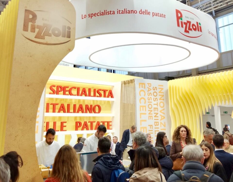 Pizzoli stand show cooking