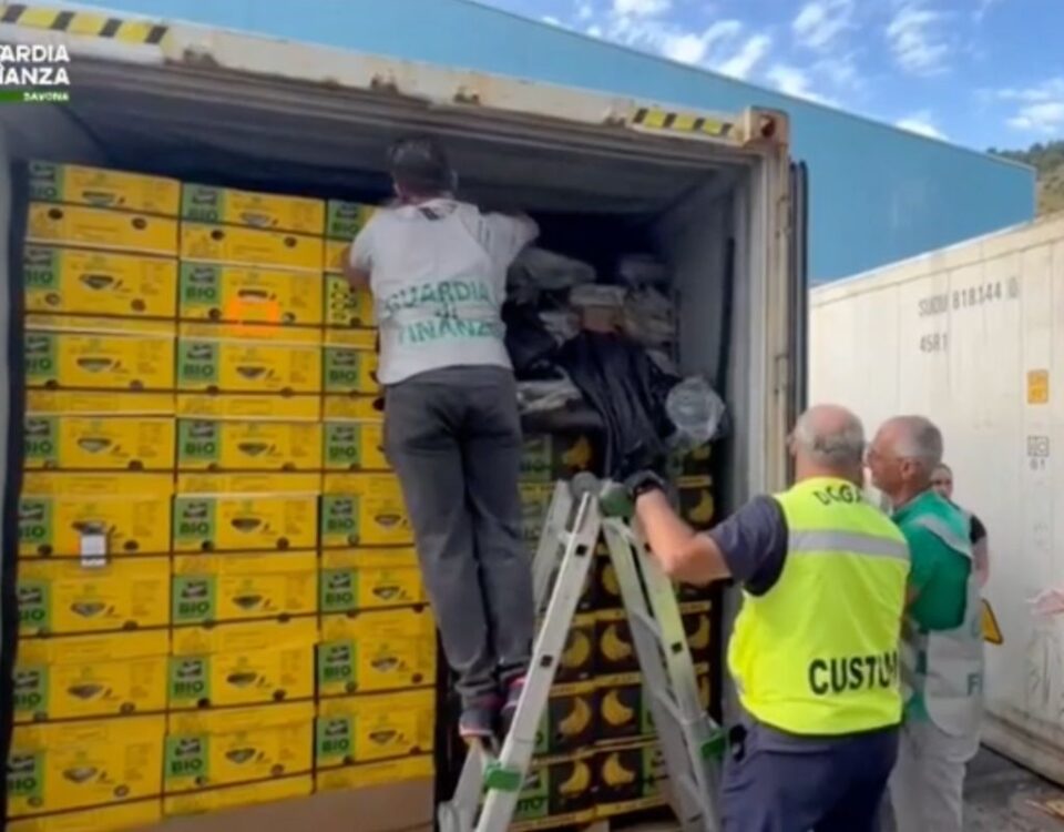 Vado Ligure droga tra le banane